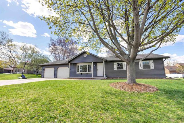 2658 GREENBRIER ROAD, Green Bay, WI 54311