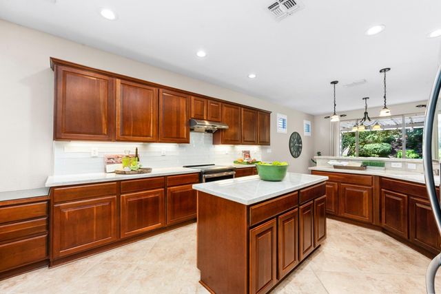 2306 Longspur Loop, Lincoln, CA 95648