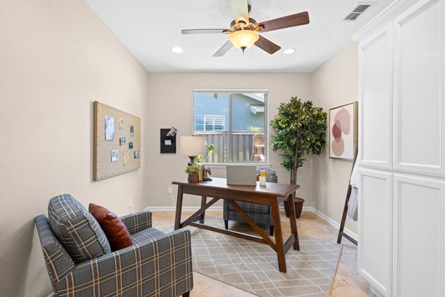 2306 Longspur Loop, Lincoln, CA 95648