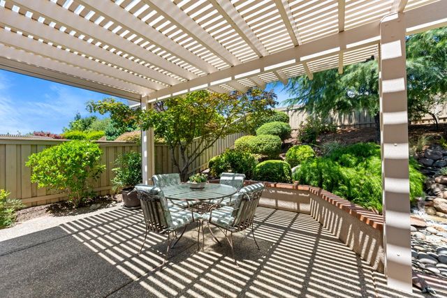 2306 Longspur Loop, Lincoln, CA 95648