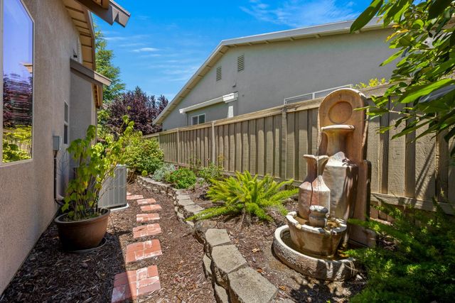 2306 Longspur Loop, Lincoln, CA 95648