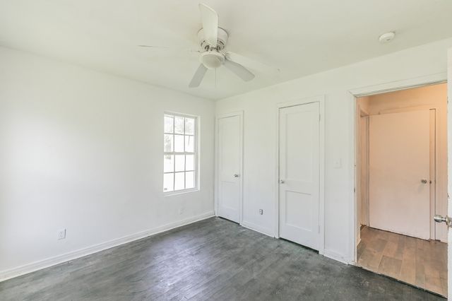 1927 Yale Street, River Oaks, TX 76114