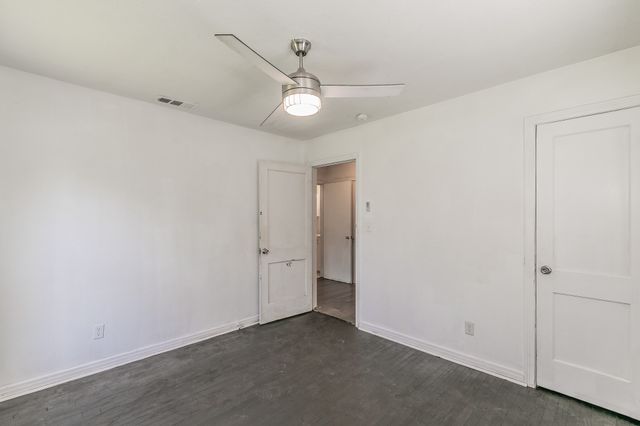 1927 Yale Street, River Oaks, TX 76114