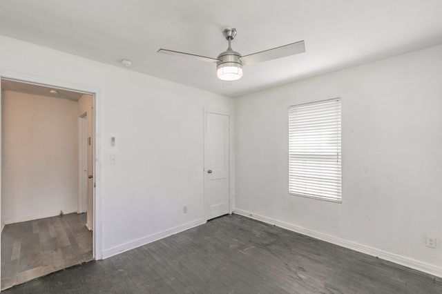 1927 Yale Street, River Oaks, TX 76114