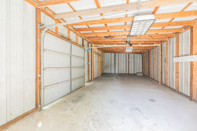 1927 Yale Street, River Oaks, TX 76114