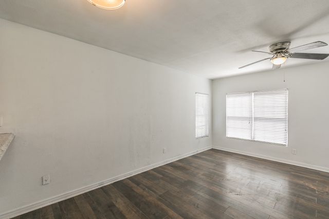 1927 Yale Street, River Oaks, TX 76114