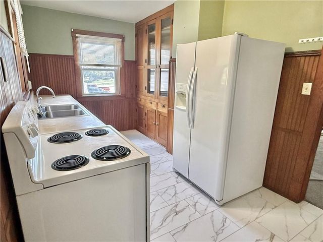 115 W 9th Street, Maryville, MO 64468