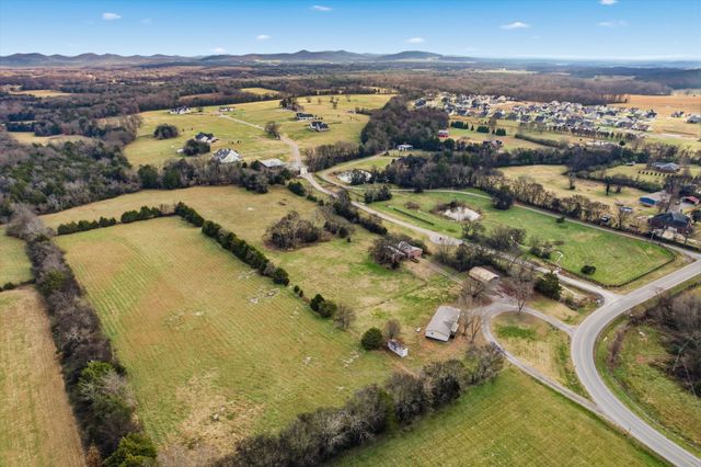 9643 Midland Rd, Bell Buckle, TN 37020