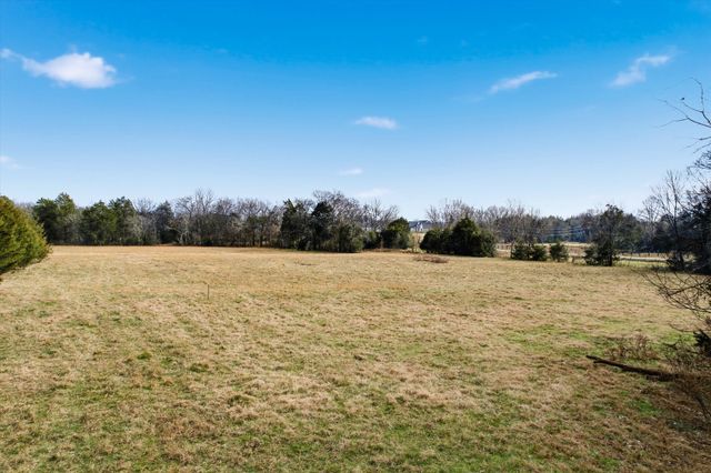 9643 Midland Rd, Bell Buckle, TN 37020