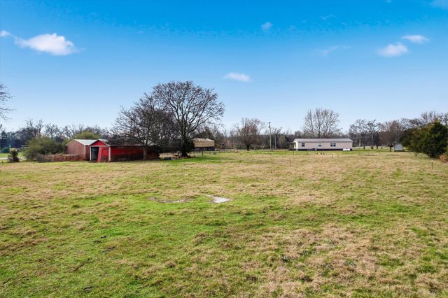 9643 Midland Rd, Bell Buckle, TN 37020