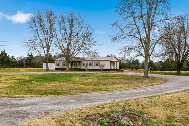 9643 Midland Rd, Bell Buckle, TN 37020