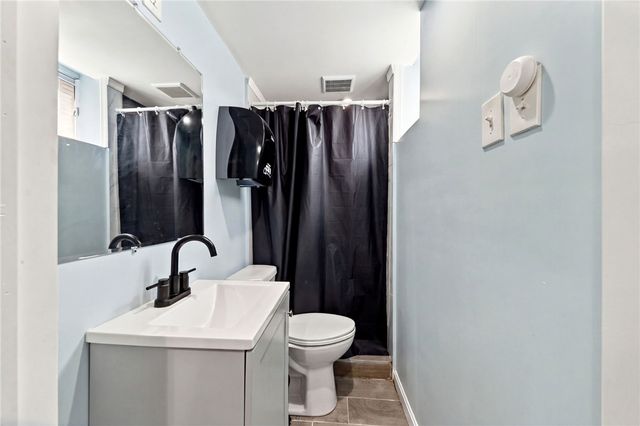37 Old Oak Avenue, Cranston, RI 02910