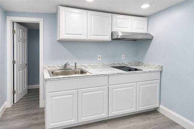 37 Old Oak Avenue, Cranston, RI 02910