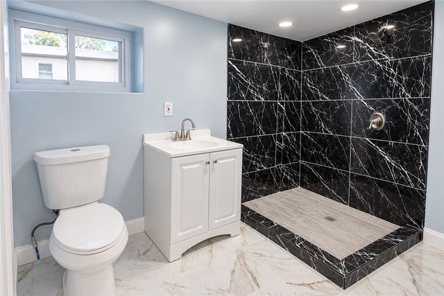 37 Old Oak Avenue, Cranston, RI 02910