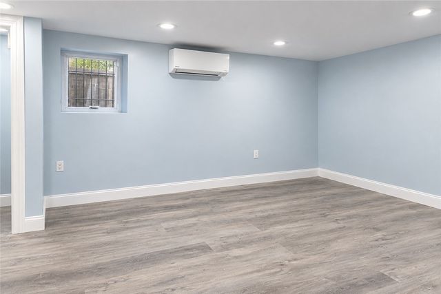 37 Old Oak Avenue, Cranston, RI 02910