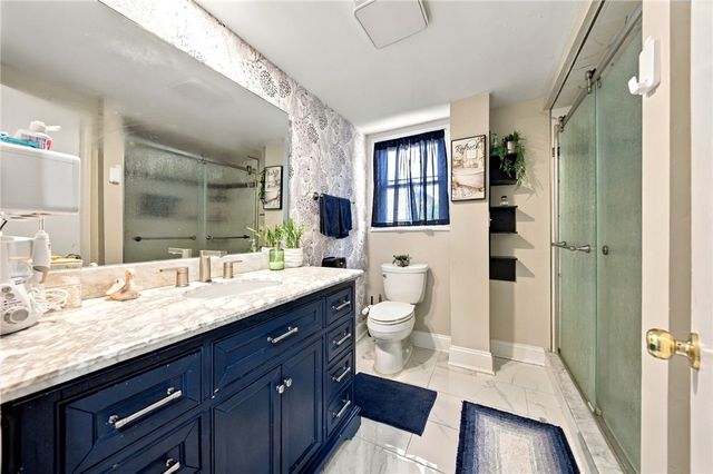 37 Old Oak Avenue, Cranston, RI 02910