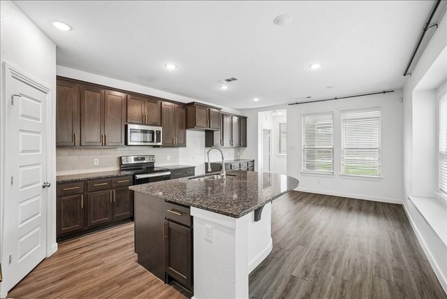 3911 Rochelle Lane, Forney, TX 75126