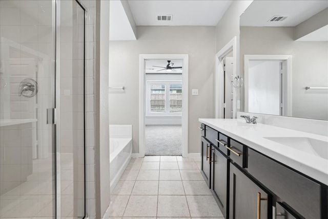 3911 Rochelle Lane, Forney, TX 75126