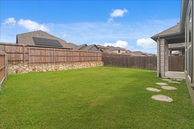 3911 Rochelle Lane, Forney, TX 75126