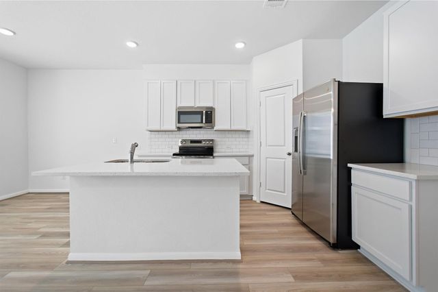 500 Municipal DR 302, Leander, TX 78641