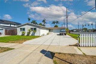 2252 Federal, Costa Mesa, CA 92627