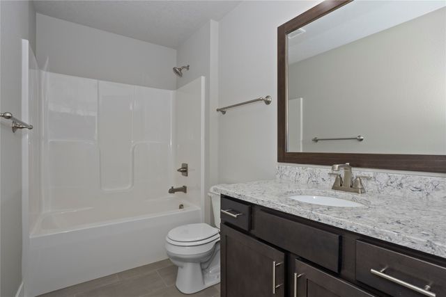 5413 NE Briarwood Drive, Ankeny, IA 50021