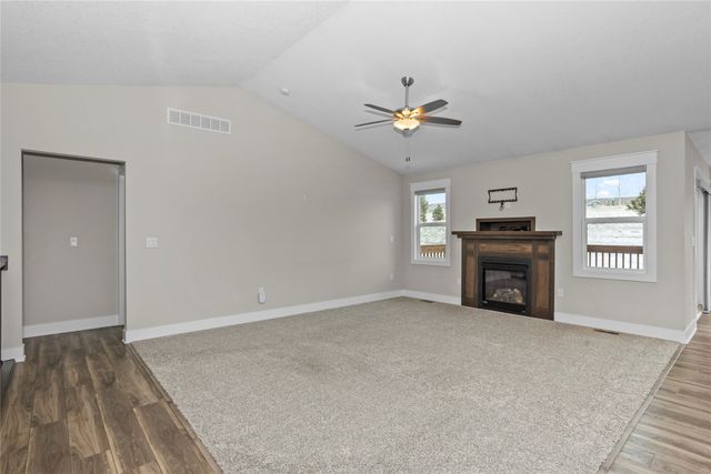 5413 NE Briarwood Drive, Ankeny, IA 50021