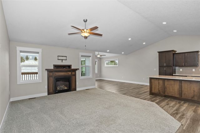 5413 NE Briarwood Drive, Ankeny, IA 50021