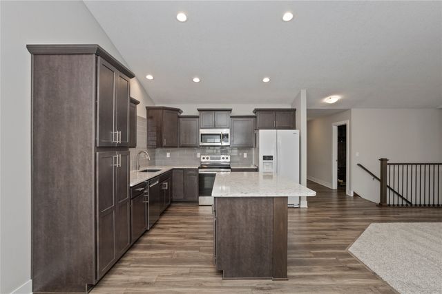 5413 NE Briarwood Drive, Ankeny, IA 50021