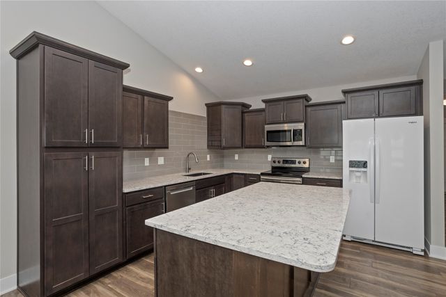 5413 NE Briarwood Drive, Ankeny, IA 50021