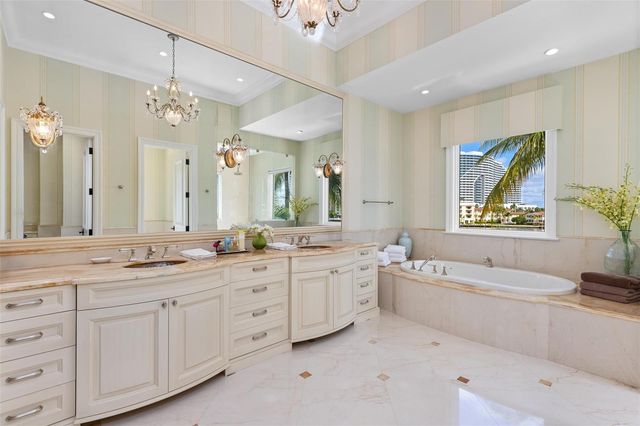 2716 Aqua Vista Boulevard, Fort Lauderdale, FL 33301