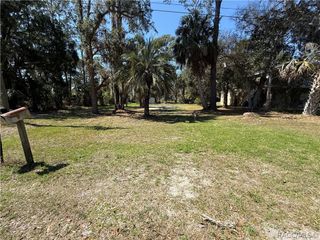 35 64th Street, Yankeetown, FL 34498