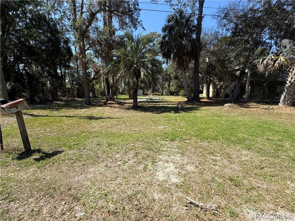 35 64th Street, Yankeetown, FL 34498