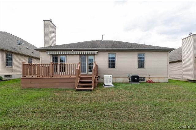 5543 Hemdale Dr Drive, Clarence, NY 14221