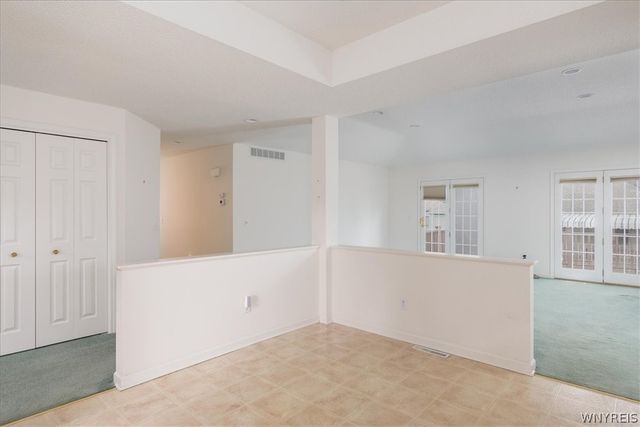 5543 Hemdale Dr Drive, Clarence, NY 14221