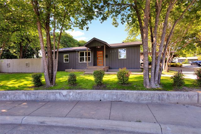 203 Broad Street, Mckinney, TX 75069