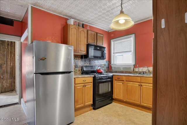 35 Grant Street, Cohoes, NY 12047