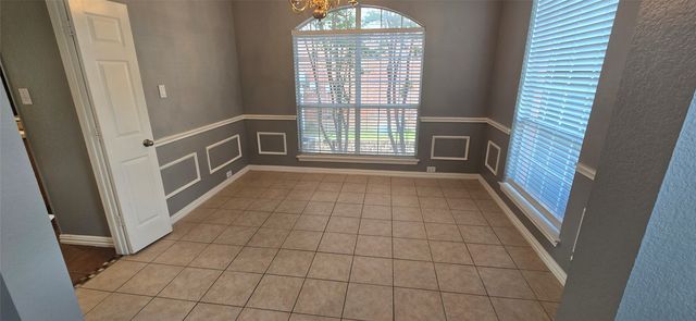 5725 Champion Court, Arlington, TX 76017