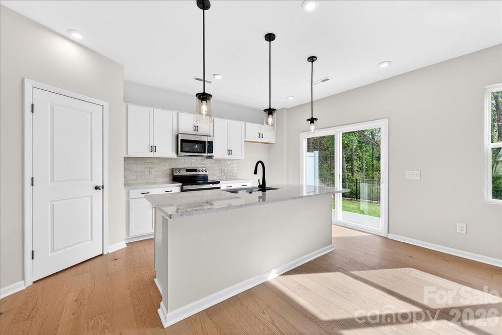 6053 Longar Lane, Charlotte, NC 28269