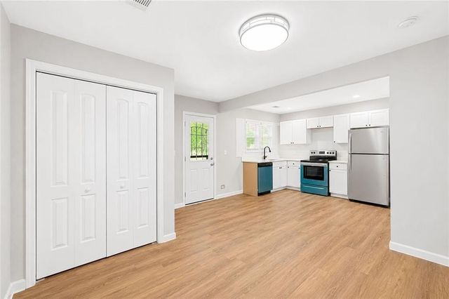 1639 Bridgeport Drive NW, Atlanta, GA 30318