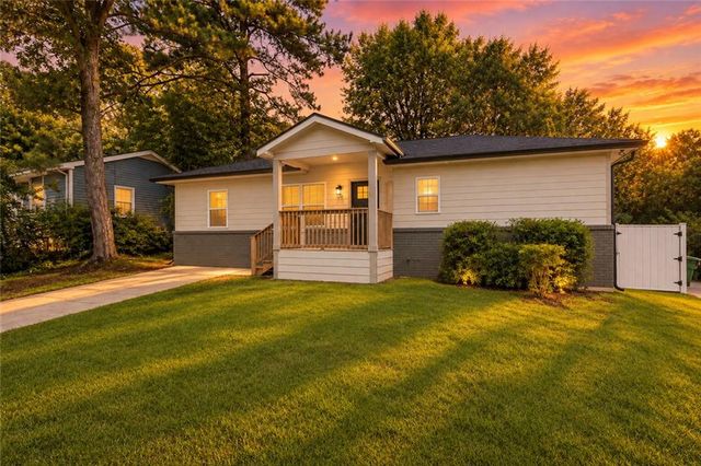 1639 Bridgeport Drive NW, Atlanta, GA 30318