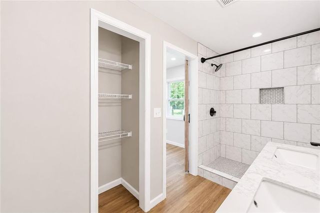 1639 Bridgeport Drive NW, Atlanta, GA 30318
