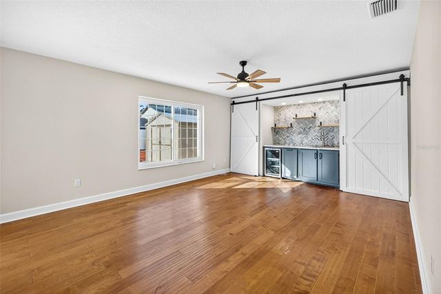 3909 BRAESGATE LANE, Tampa, FL 33624