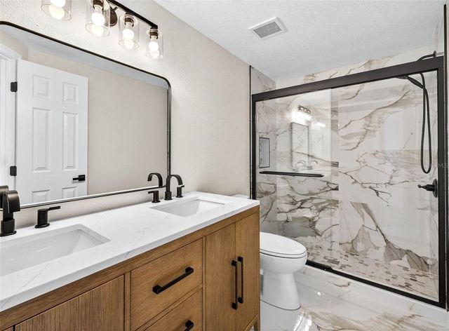 3909 BRAESGATE LANE, Tampa, FL 33624