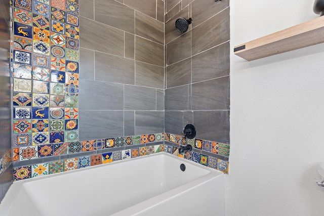 8139 Ozark DR, San Marcos, TX 78666