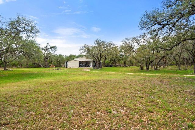 8139 Ozark DR, San Marcos, TX 78666