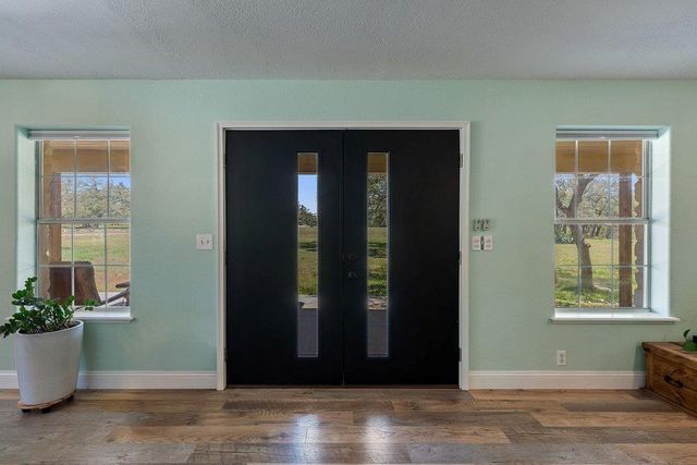 8139 Ozark DR, San Marcos, TX 78666