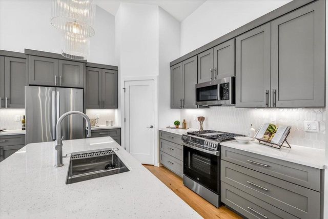 1146 Irene Court, Waunakee, WI 53597