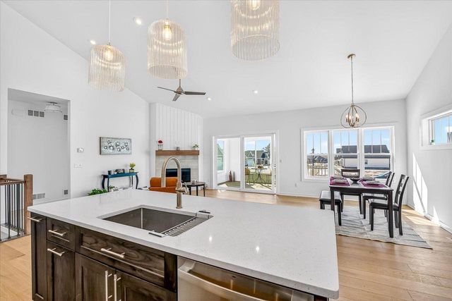 1146 Irene Court, Waunakee, WI 53597