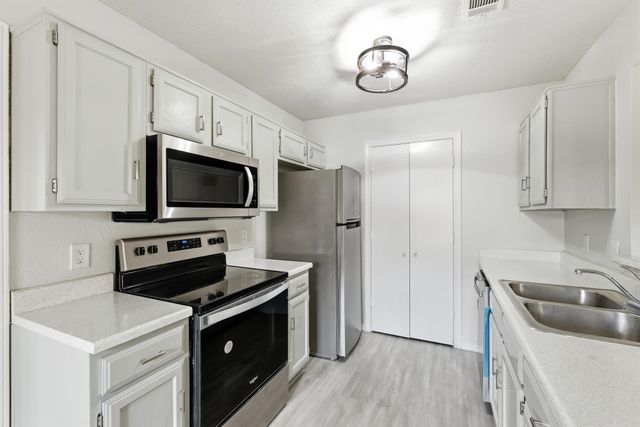 2308 Carol Good Lane, Carrollton, TX 75006